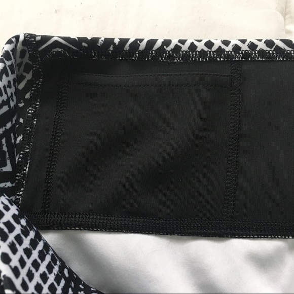 ADIDAS Black & White Climalite Patterned Capri Leggings - Picture 2 of 11